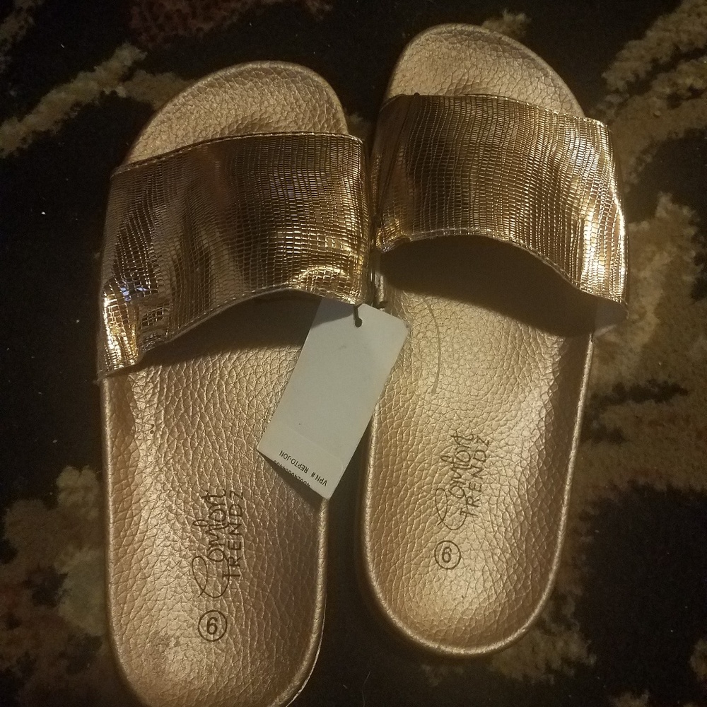 Sandles.